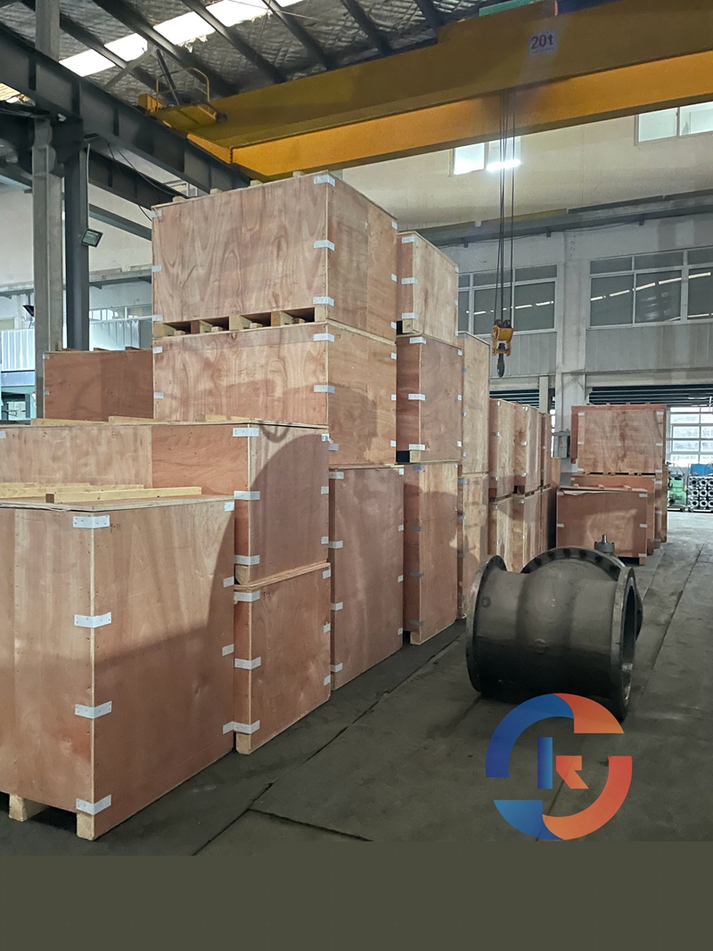 上?？ㄋ贡乳y門有限公司擁有集科研、設(shè)計(jì)制造、銷售服務(wù)于一體的綜合性企業(yè)。主要產(chǎn)品：閘閥，截止閥，止回閥，安全閥，疏水閥，隔膜閥，減壓閥，球閥，柱塞閥，蝶閥，防爆閥門，電動(dòng)閥門，氣動(dòng)閥門，水力控制閥，化工通用閥門等，閥門可采用手動(dòng)、電動(dòng)、齒輪傳動(dòng)、氣動(dòng)等各種驅(qū)動(dòng)裝置。咨詢電話：17317980153（微信同號(hào)）